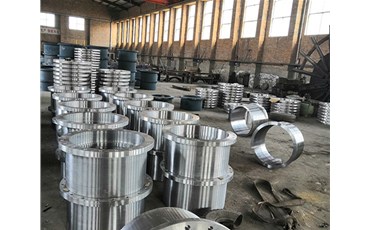 定襄法蘭鍛件廠家淺談：如何檢驗(yàn)鍛件的質(zhì)量？